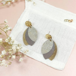 boucles d'oreilles en cuir upcyclé collection "demoiselle"