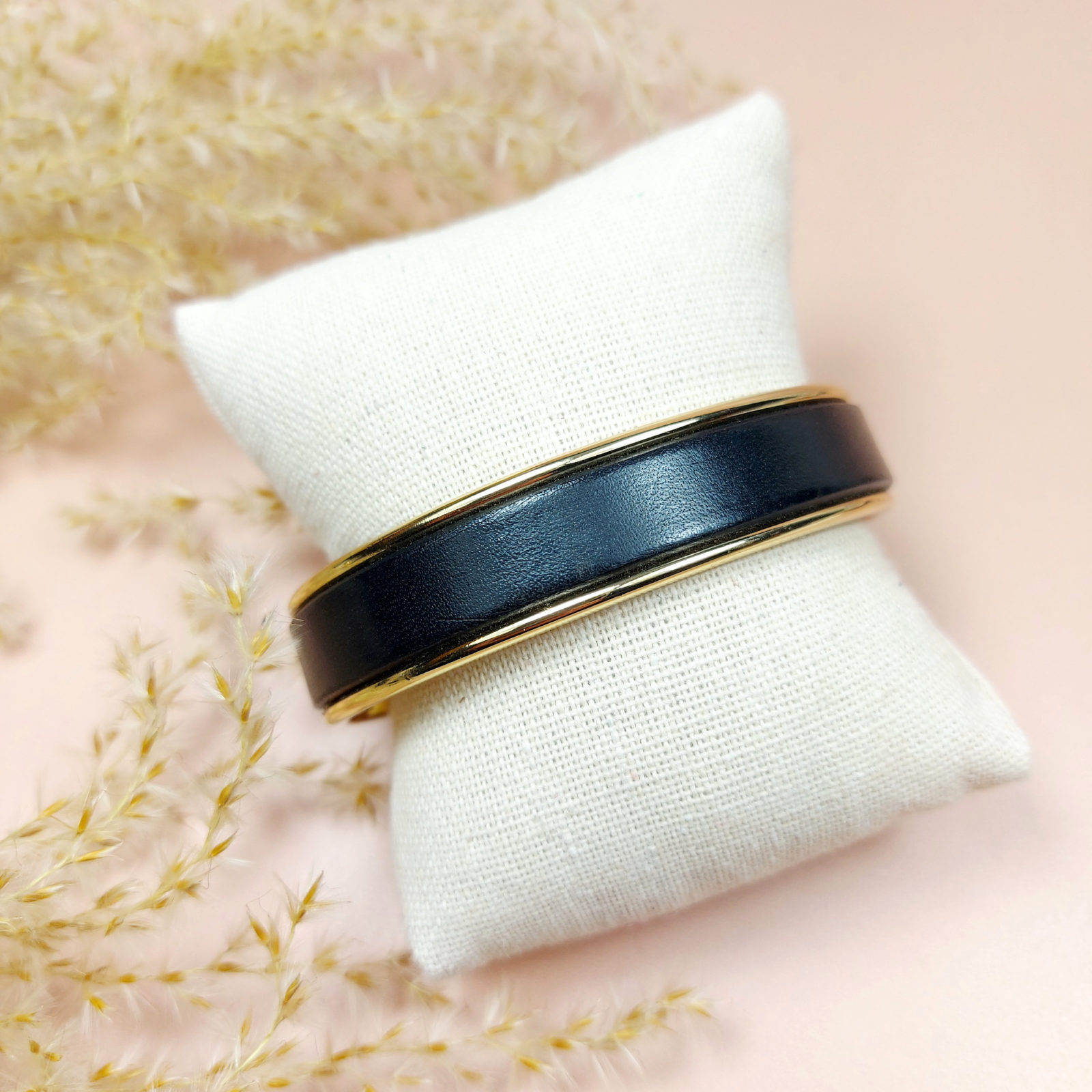 Bracelet jonc cuir noir