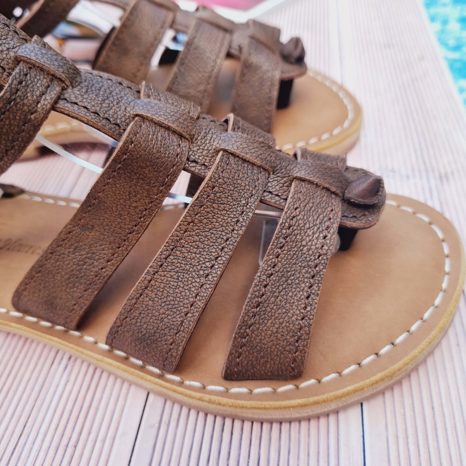 Spartiates marron en cuir