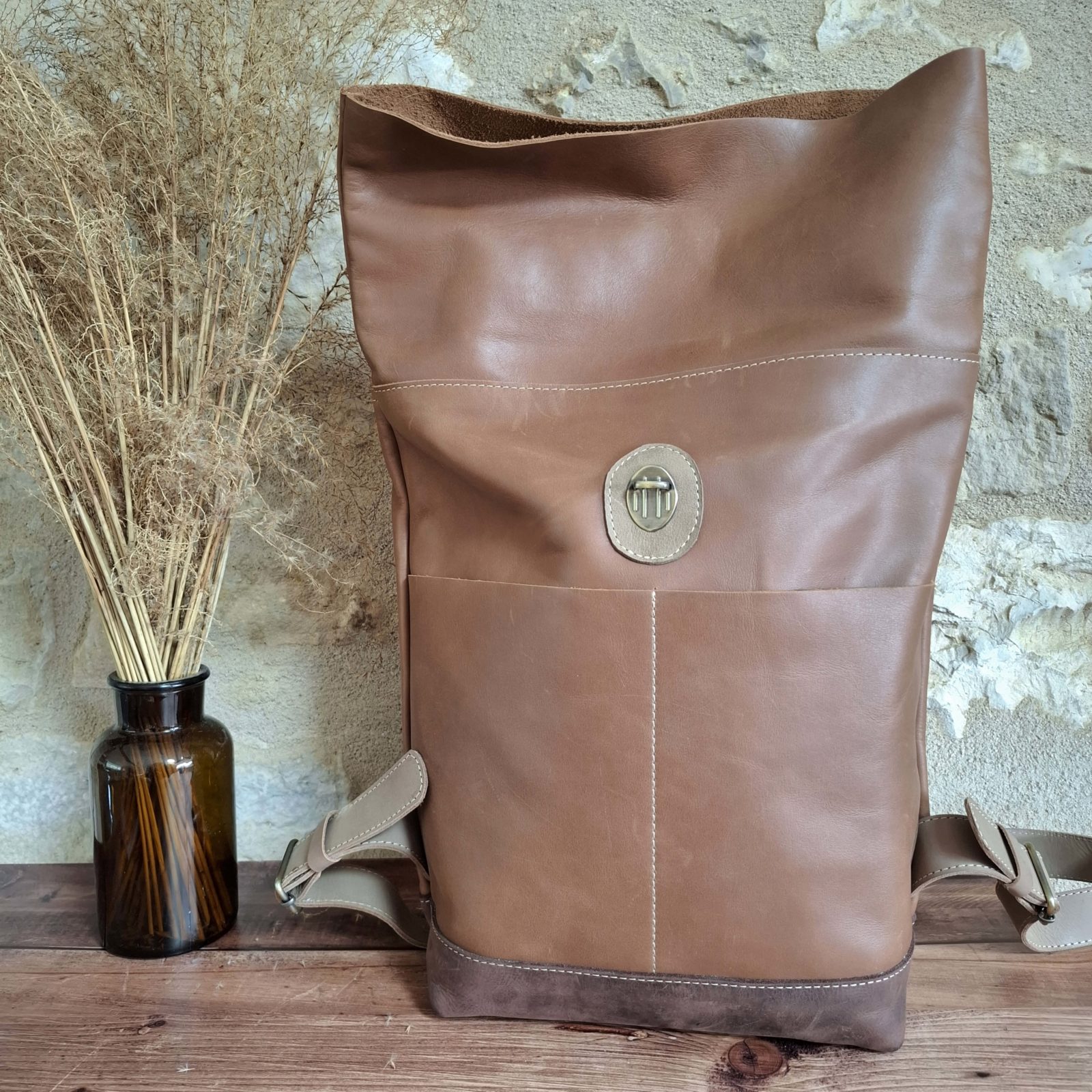 sac à dos cuir marron attache rapide