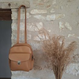 petit sac à dos convertible cuir crème