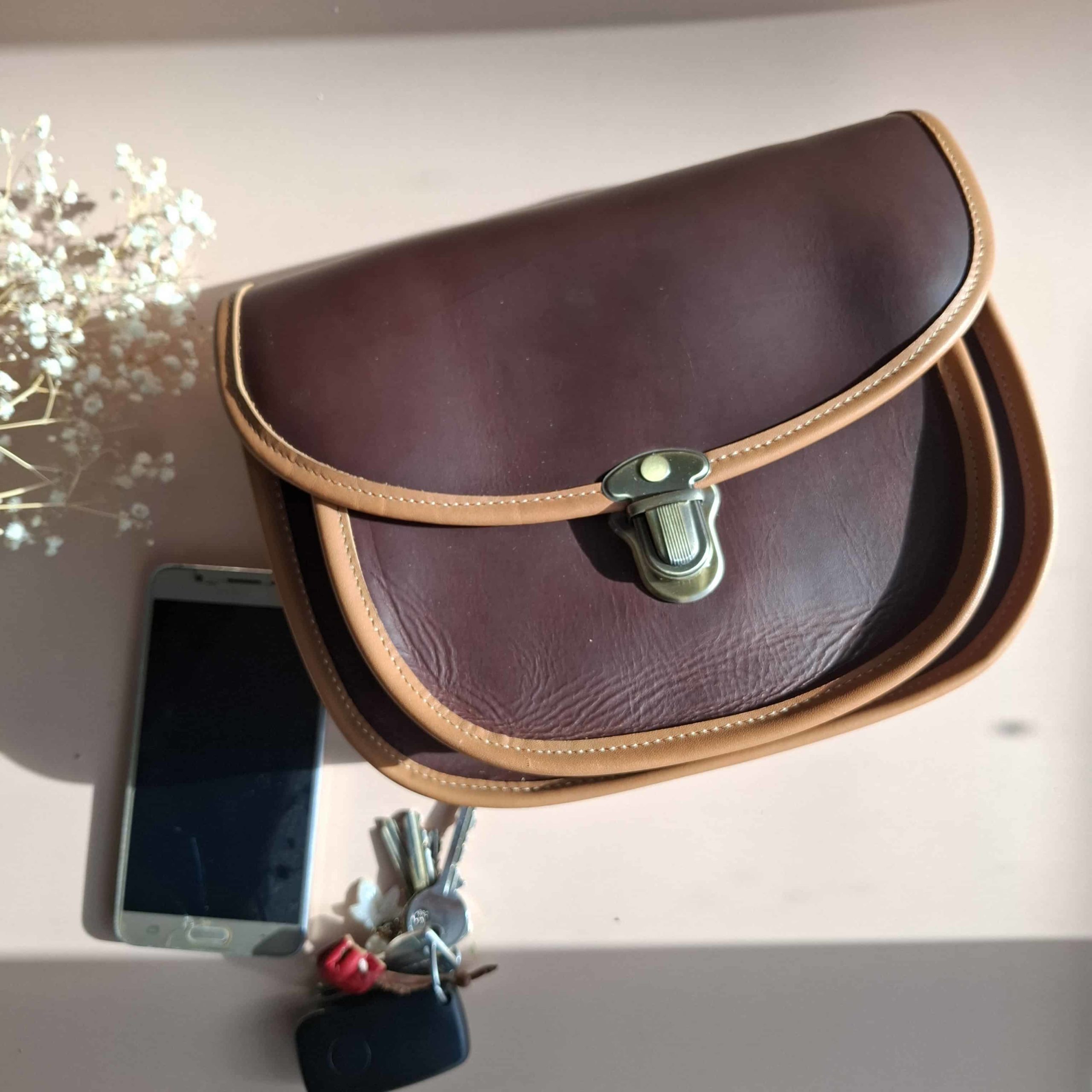 Besace en cuir marron et beige pour femme